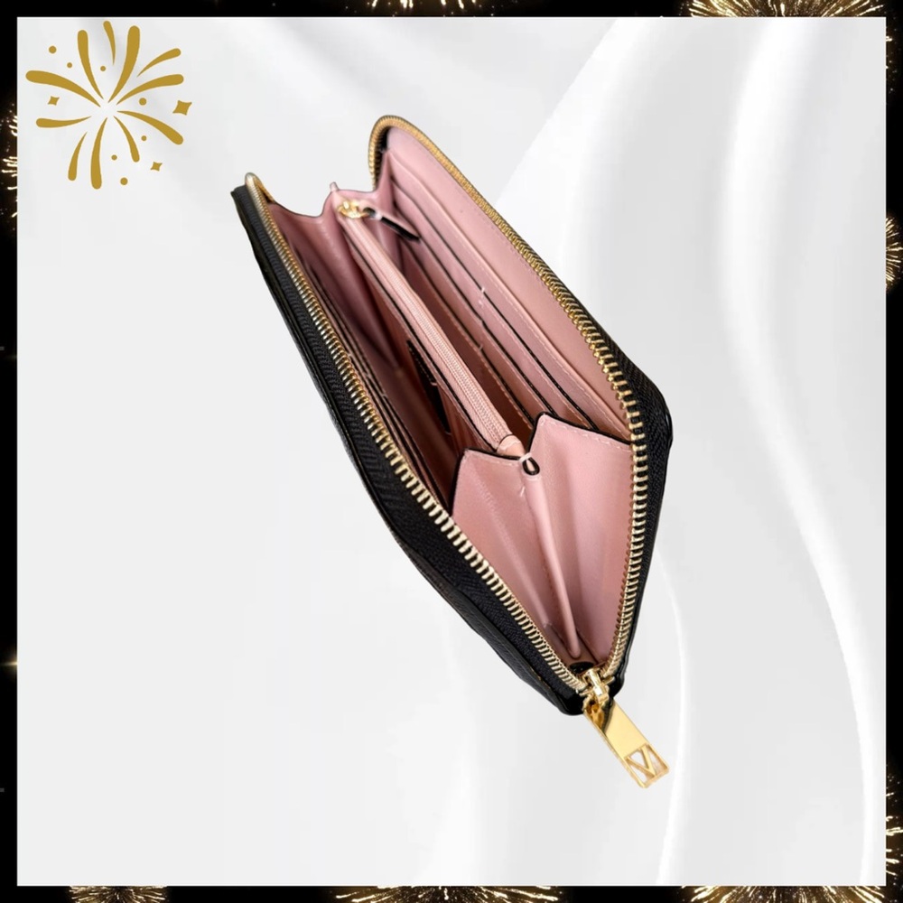 🆕 Victoria's Secret Black Quilted Zip Wallet Clutch - Picture 5 of 6